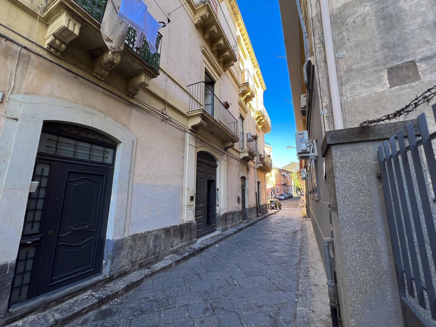 Leoscar Apartment In Catania Center Self Check-In Exterior foto